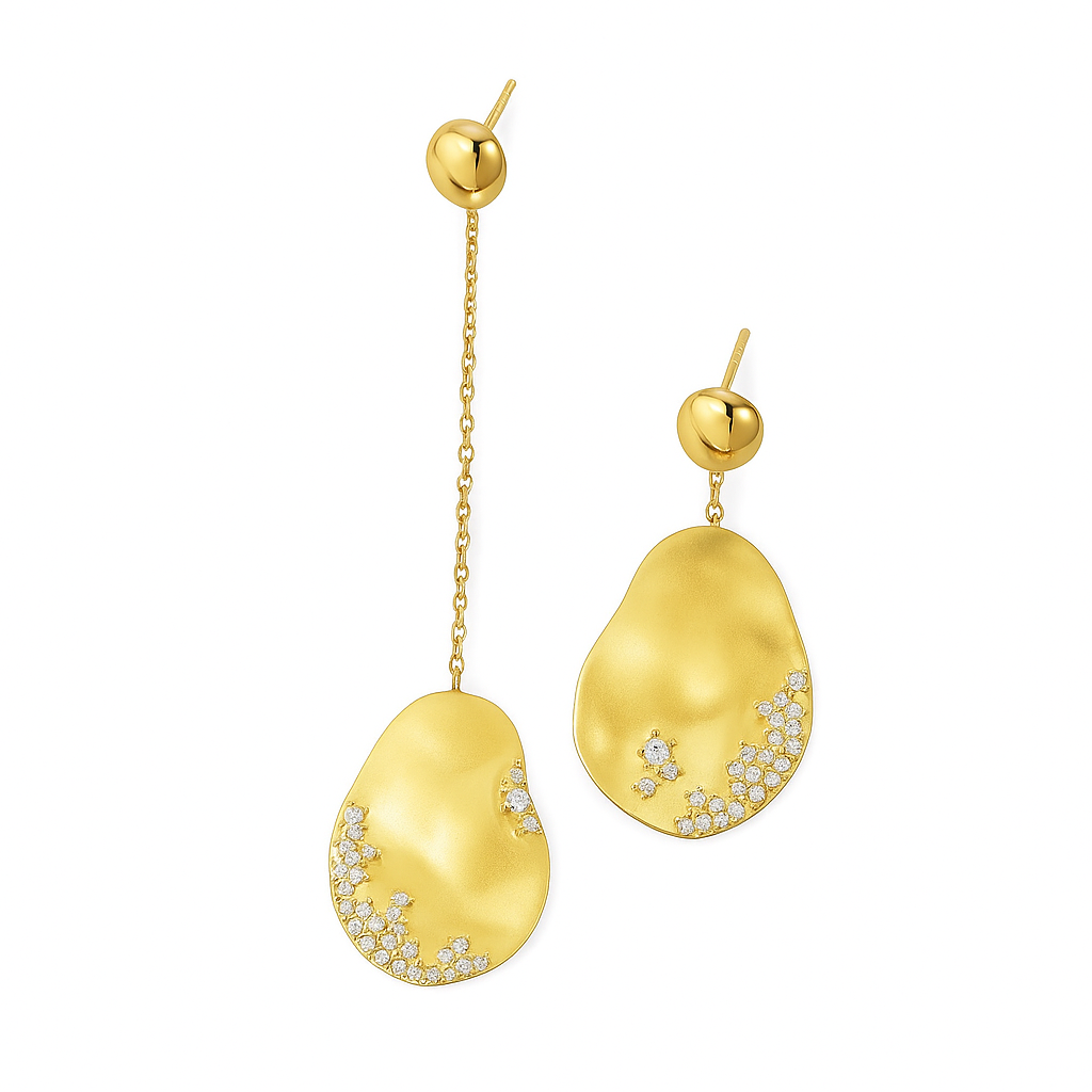 Tengeri | Gold Drop-Shaped Earrings with Crystals